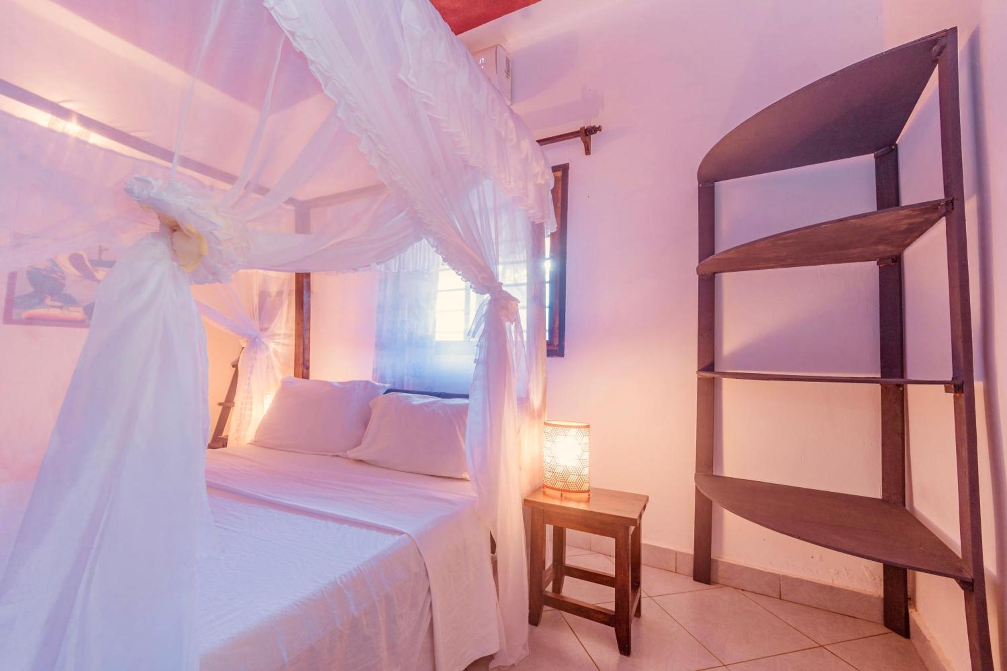 Villas Dora And Holly Diani Beach Exteriér fotografie