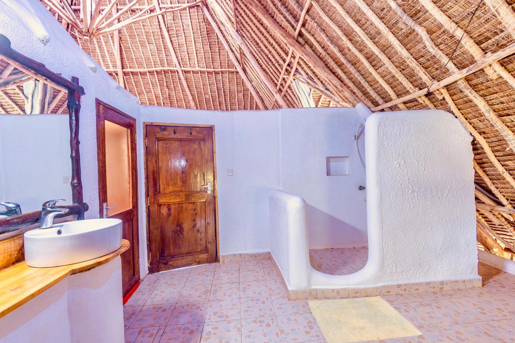 Villas Dora And Holly Diani Beach Exteriér fotografie