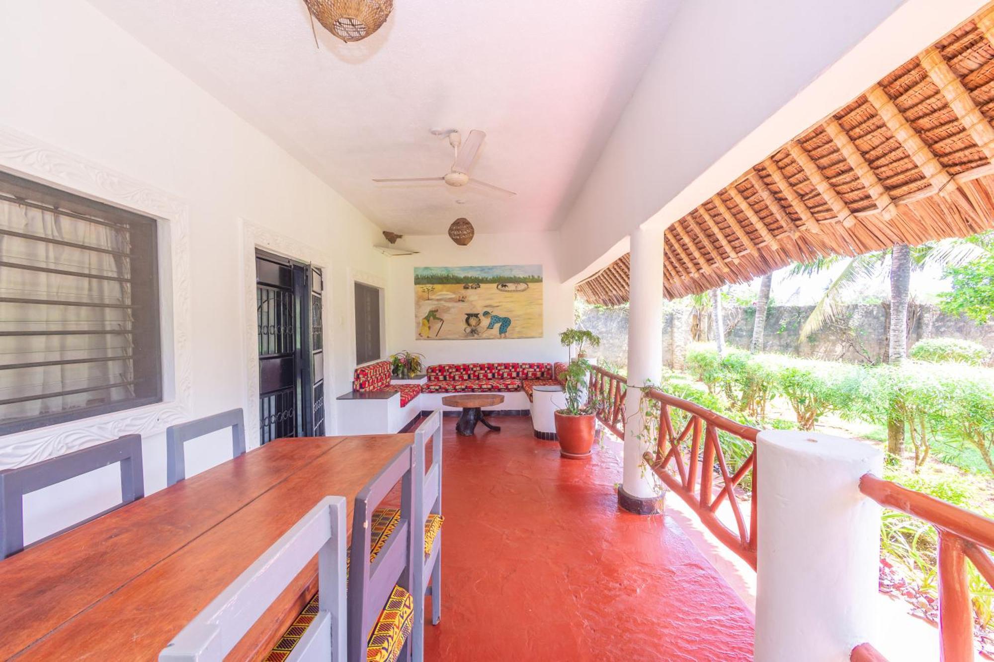 Villas Dora And Holly Diani Beach Exteriér fotografie