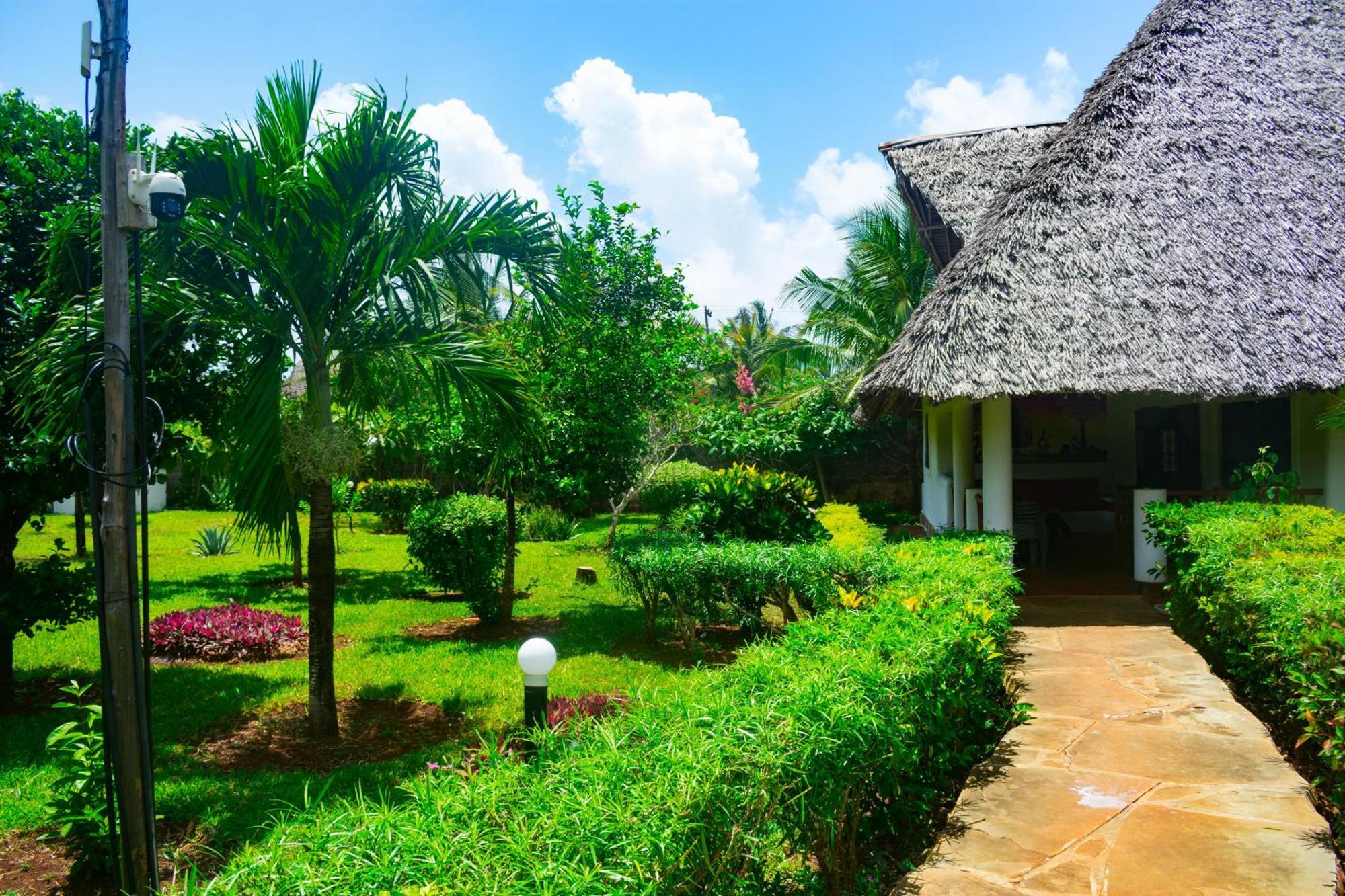 Villas Dora And Holly Diani Beach Exteriér fotografie
