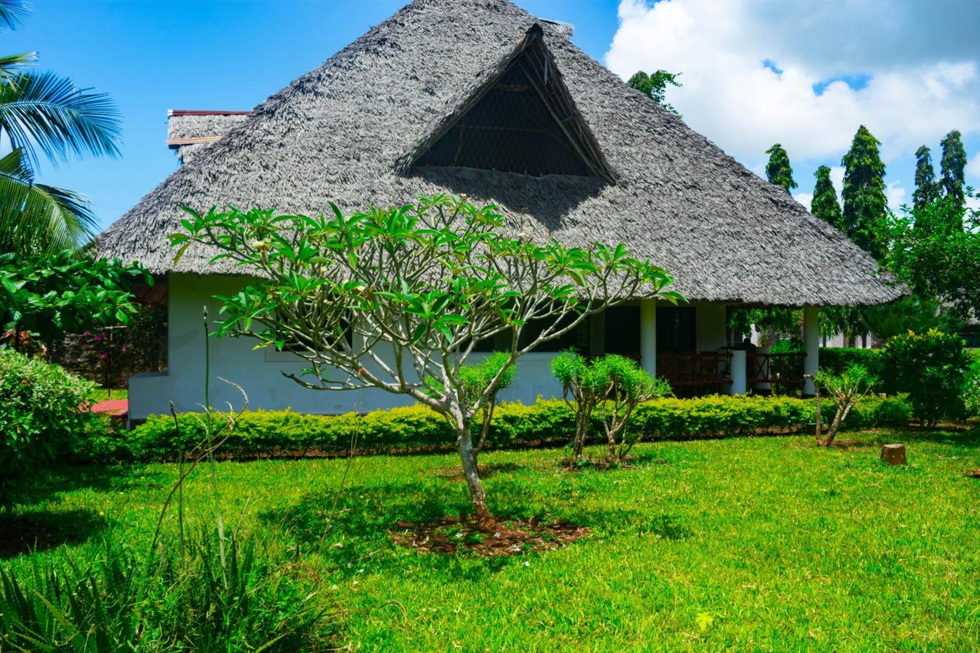 Villas Dora And Holly Diani Beach Exteriér fotografie